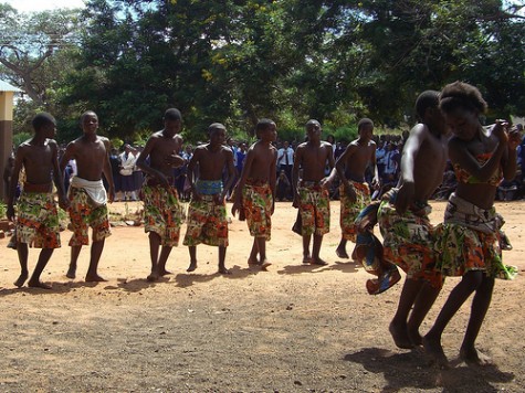 Mukuni Basic School tradtional dance